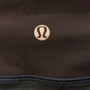 lululemon athletica Pants - Lululemon blue and black crop legging, sz 6, 68833 lululemon athletica Pants - Lululemon blue and black crop legging, sz 6, 68833